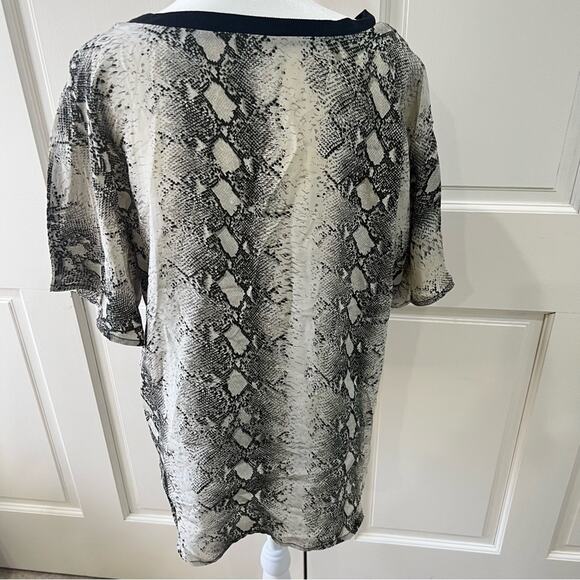 Gold Hawk snakeskin blouse - Picture 2 of 6